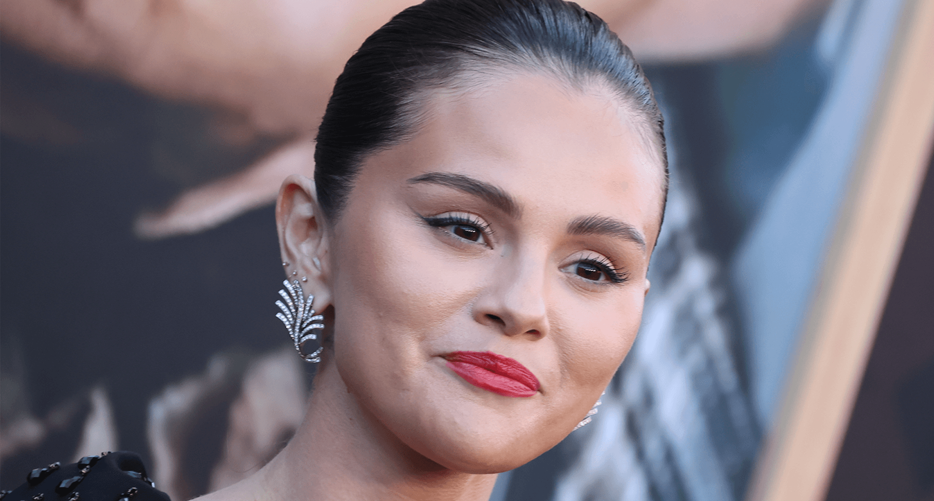 selena gomez red hair transformation
