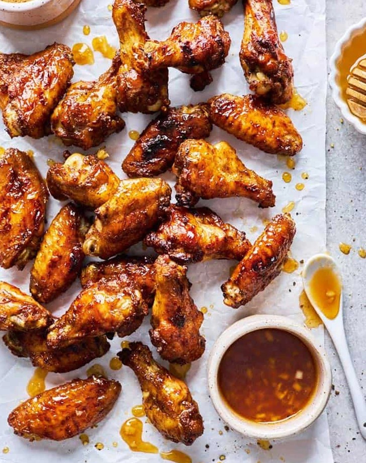 https://www.purewow.com/stories/best-chicken-wing-recipes-for-the-super-bowl/assets/2.jpeg